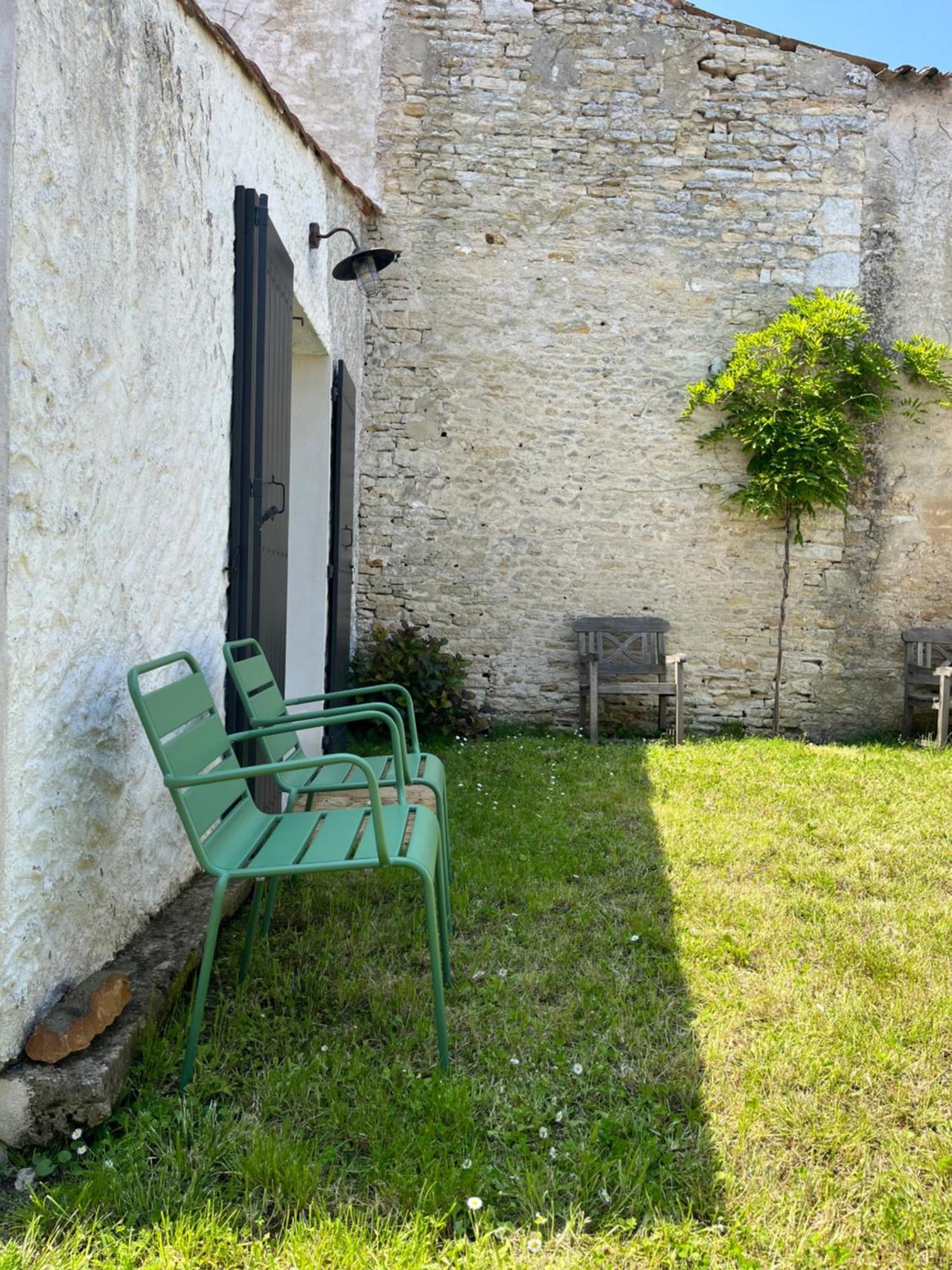 Elegante Maison Familiale Au Coeur Des Remparts De La Citadelle Ле-Шато-д'Олерон Экстерьер фото